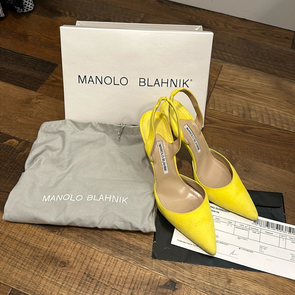 Manila Blahnik pumps yellow size 39